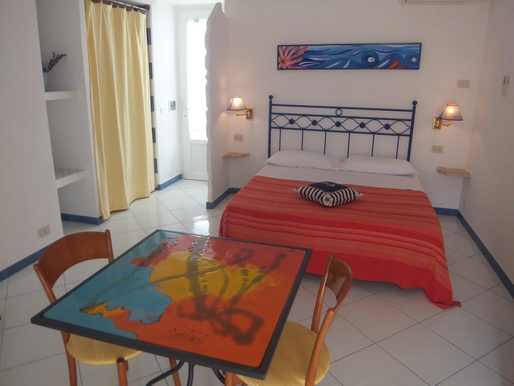 Villa Flavia - Adults Only Ponza Exterior photo